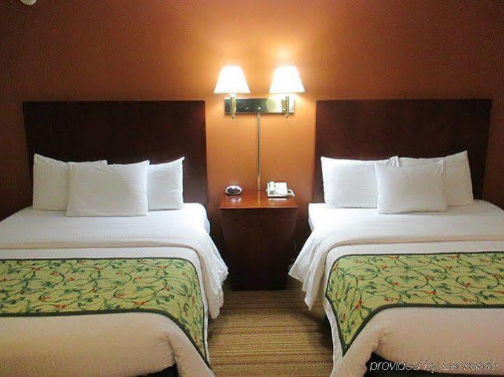 Red Carpet Inn And Suites Plymouth Dış mekan fotoğraf