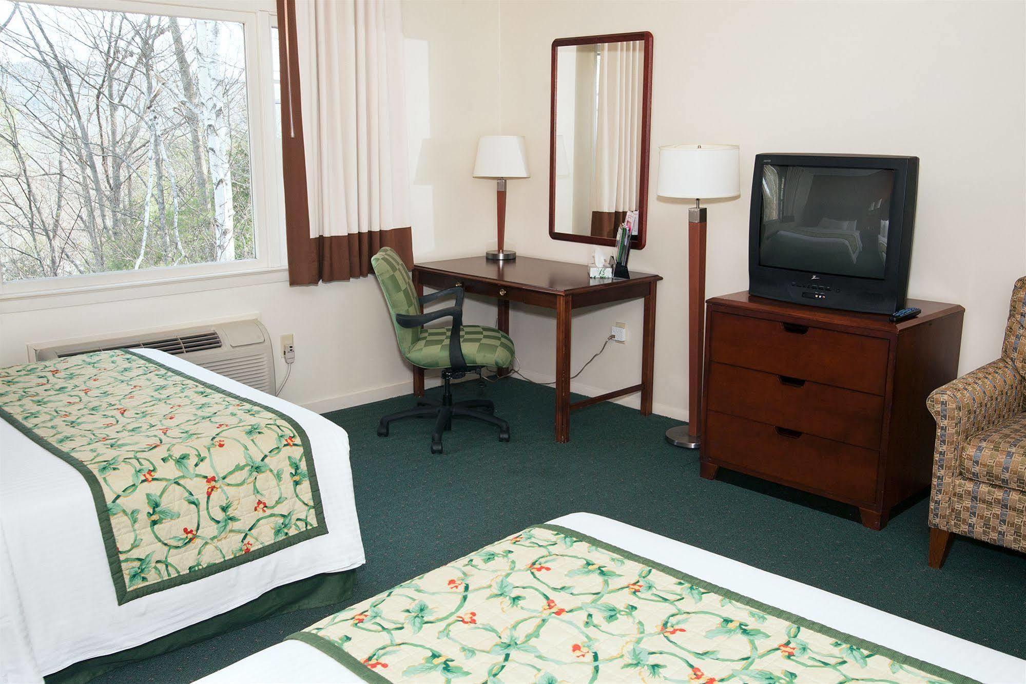 Red Carpet Inn And Suites Plymouth Dış mekan fotoğraf